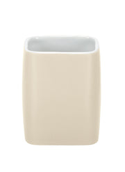 Der Zahnputzbecher CUBIC Natur aus Keramik steht freistehend vor weißem Hintergrund.