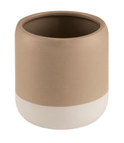 Zahnputzbecher LUNELLA in Taupe mit weißem Rand steht freigestellt vor Weiß.