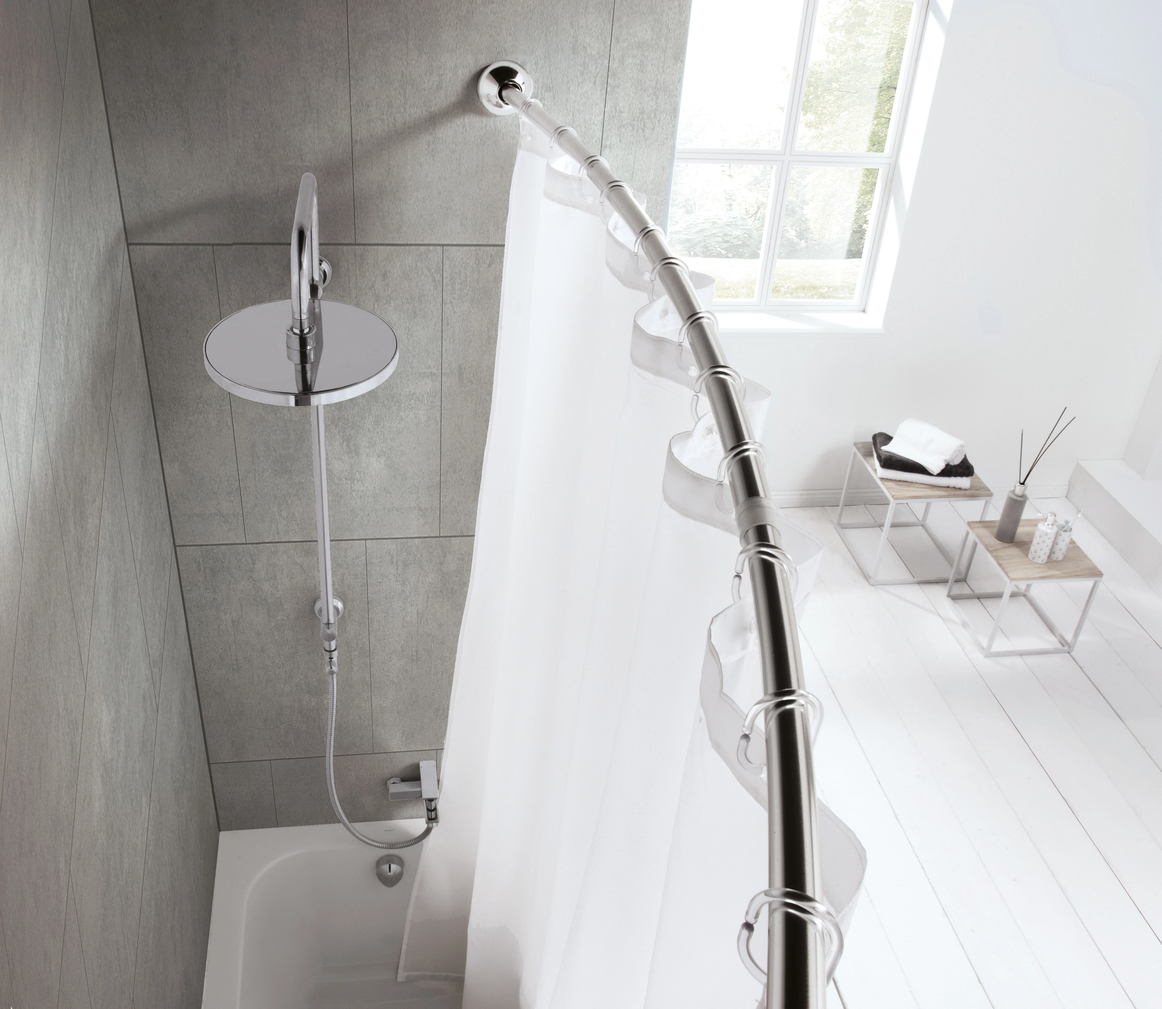 Duschvorhang-Stange ⌀ 25 mm gebogen für mehr Platz Chromfarben 125 - 220 cm Elegante Duschstange in Bogenform aus Edelstahl, ideal für moderne Badezimmer. Inklusive Duschvorhang und Ringen.