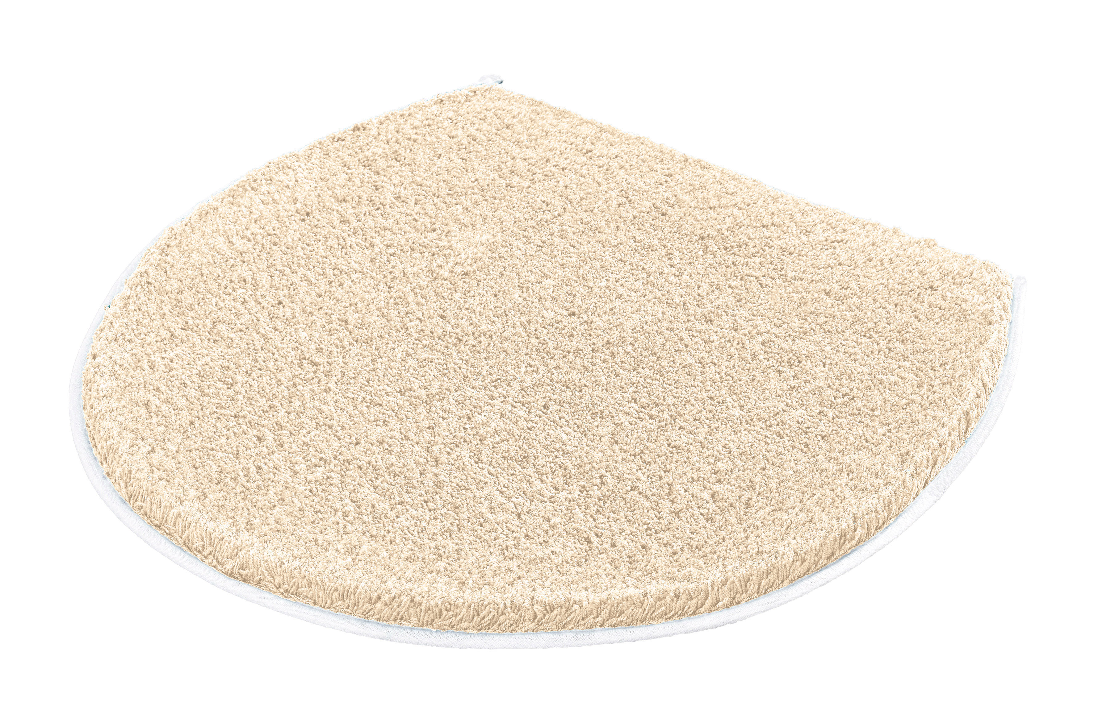 Beige, halbrunde Badematte mit weicher, flauschiger Oberfläche und rutschfester Unterseite. Ideal für Badezimmer.