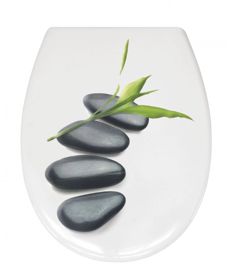 4004478256927 WC-Sitz mit Zen-Motiv: schwarze Steine und grünes Blatt auf weißem Hintergrund. Ideal für ein stilvolles Badezimmer.