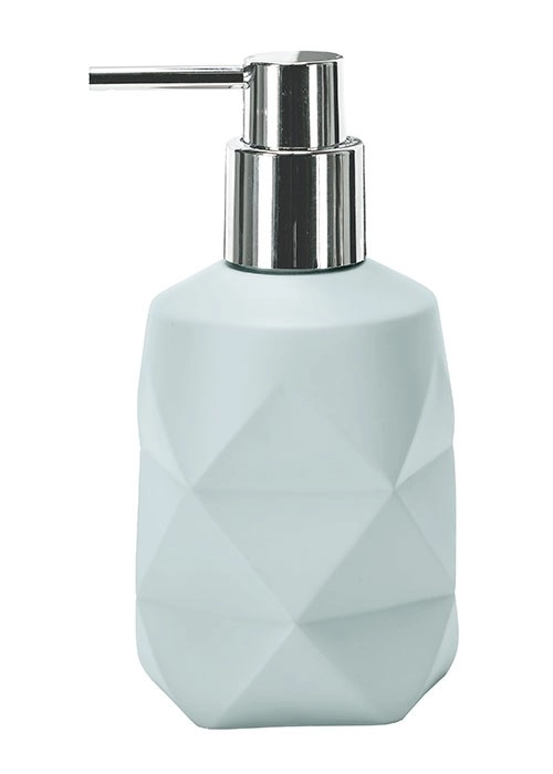 Moderner Seifenspender in geometrischem Design, mattes Hellgrau mit glänzendem Chrom-Pumpkopf, ideal für stilvolle Badezimmer.
