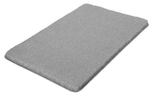 Graue, rechteckige Badematte mit weicher, flauschiger Oberfläche. Ideal für Badezimmer und Wellnessbereiche.