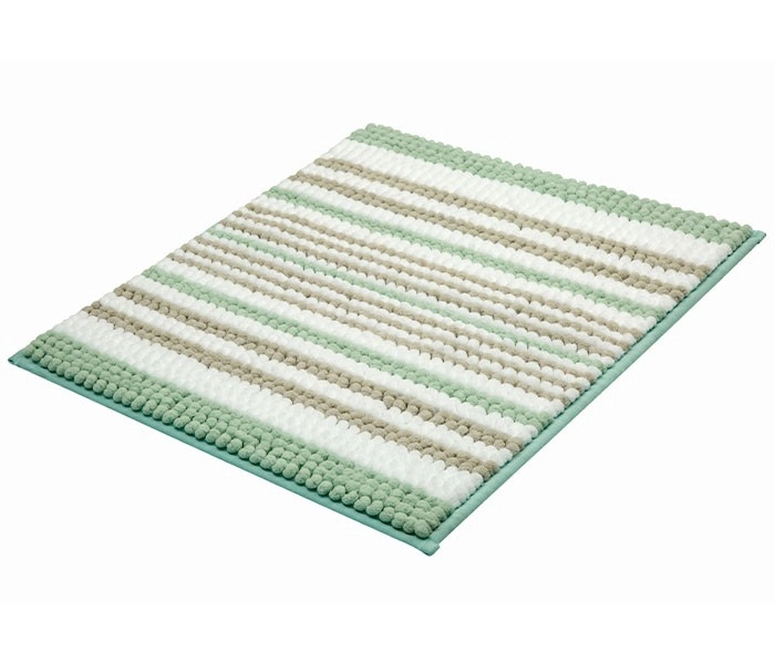 Badematte mit Streifenmuster in Grün, Weiß und Beige, weiche Textur, ideal für Badezimmer.