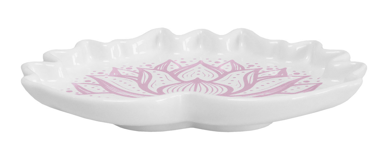 Weiße Seifenschale mit zartem, rosa Lotusblüten-Design und gewelltem Rand. Ideal für stilvolle Badezimmerdekoration.