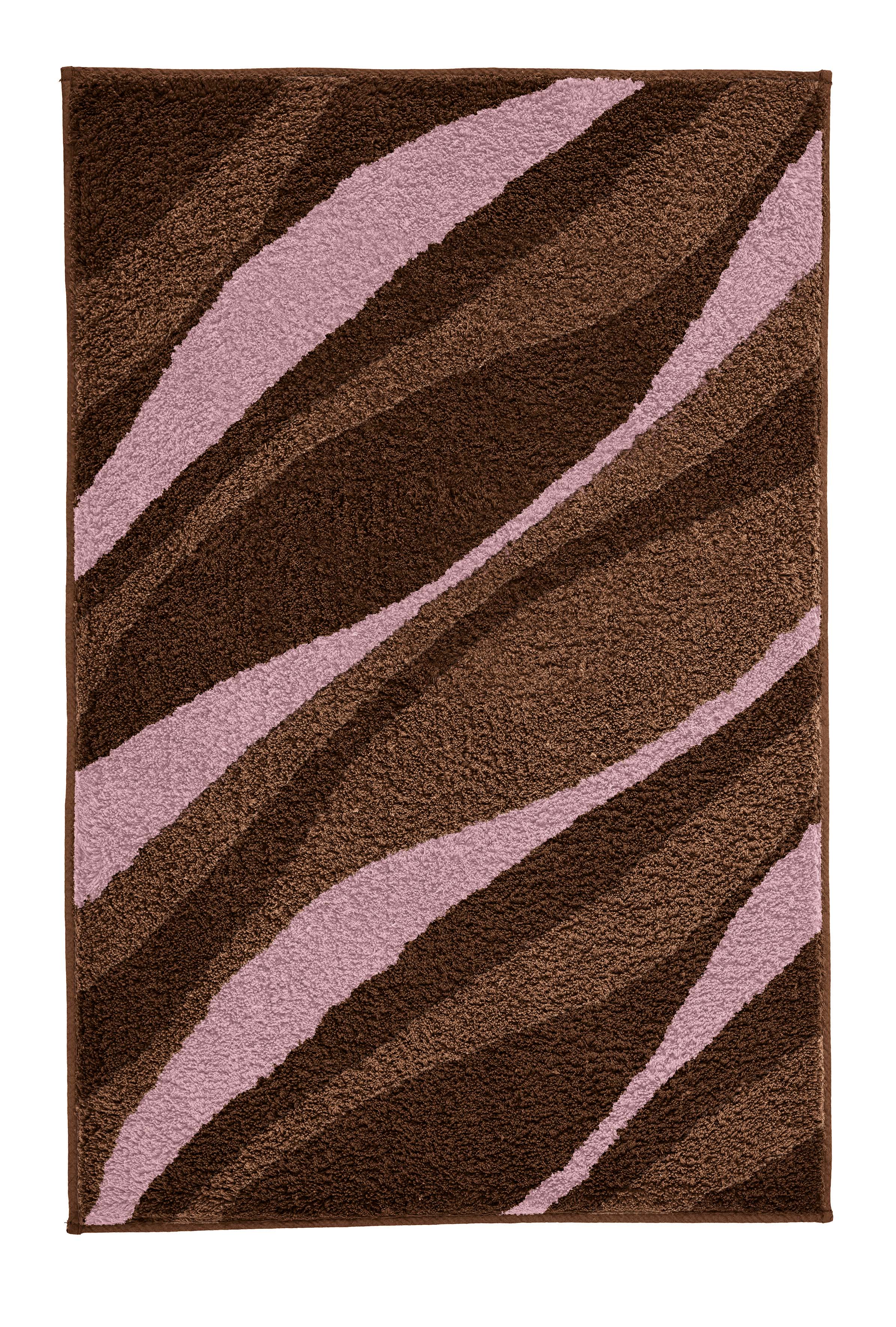 Moderner Badteppich mit wellenförmigem Design in Braun- und Rosatönen. Weiche, flauschige Textur für ein angenehmes Gefühl.